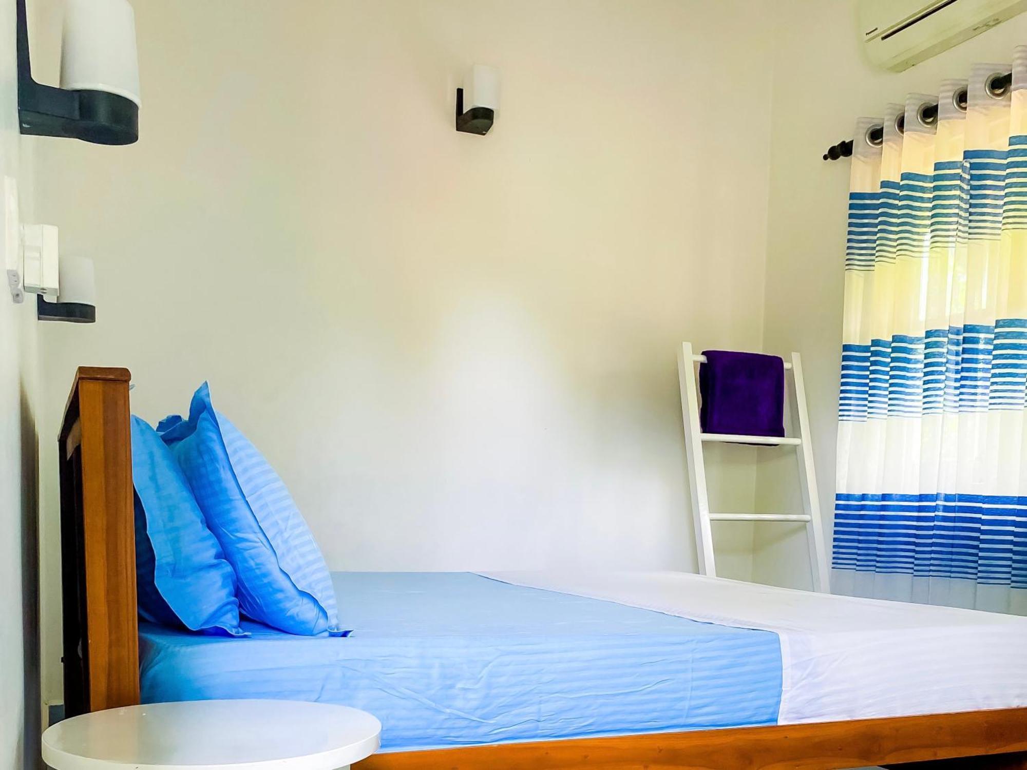 The Bay House Hotel Уелигама Екстериор снимка